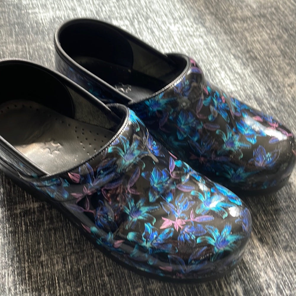 Wore a few times… In good condition